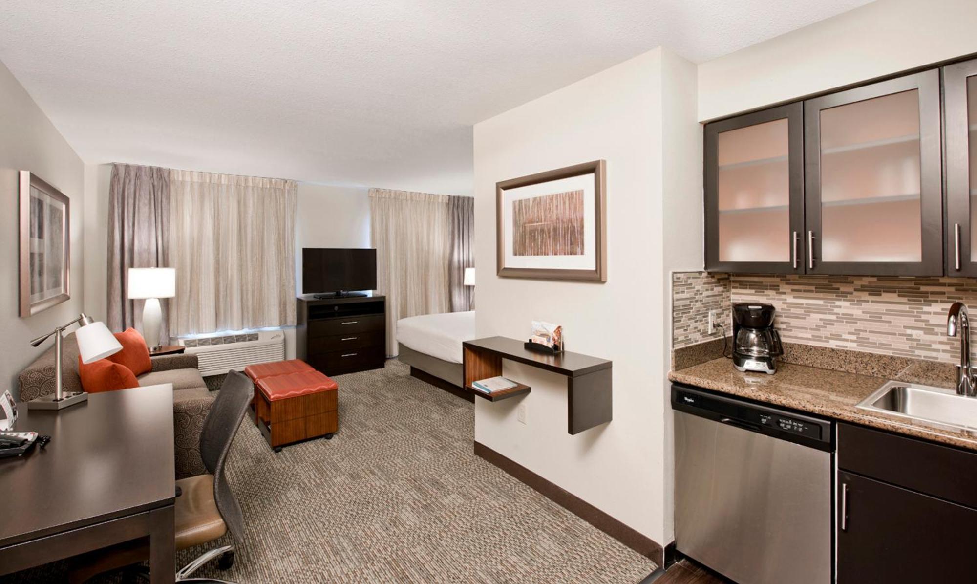 Staybridge Suites - Charlotte Ballantyne By Ihg מראה חיצוני תמונה