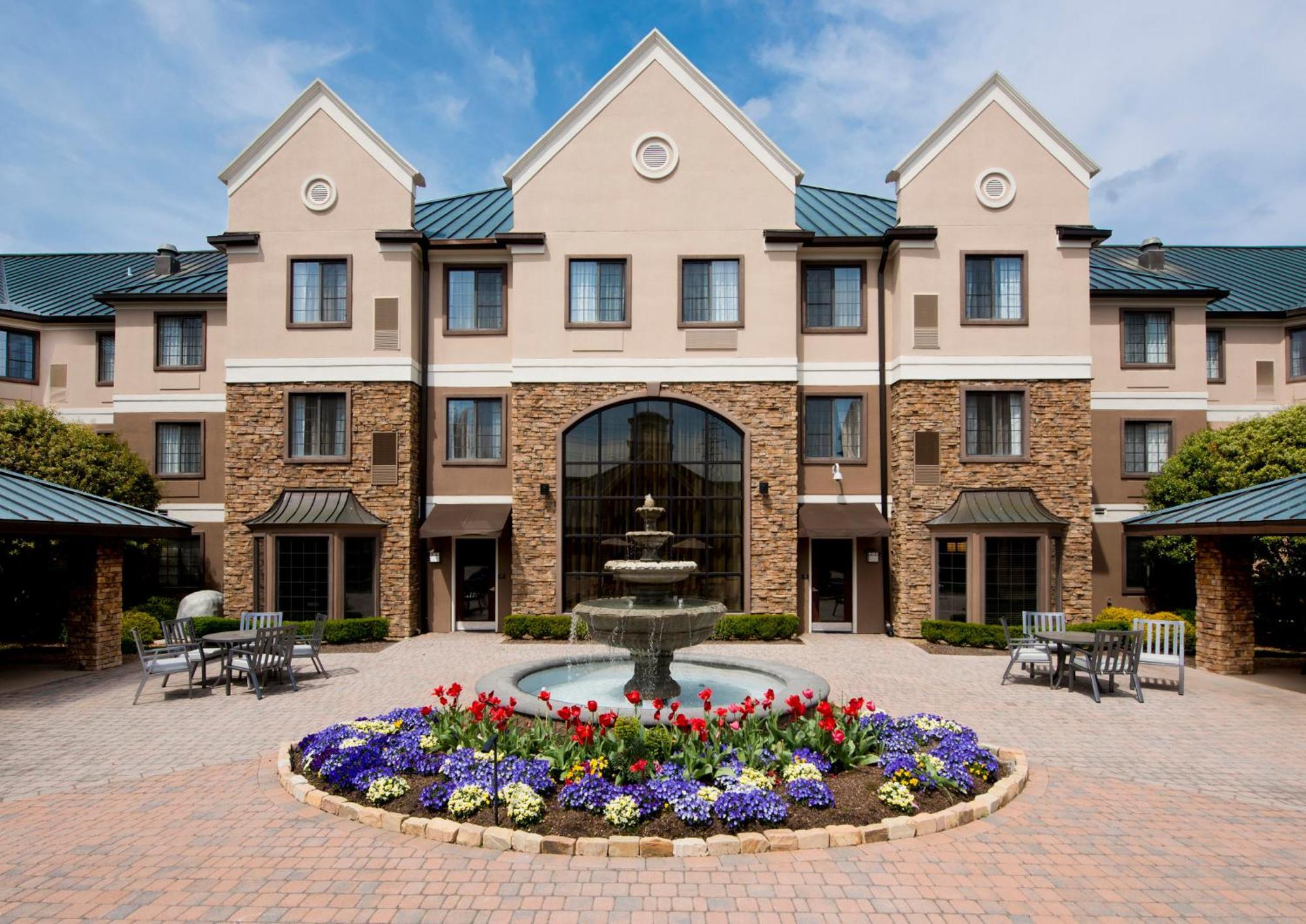 Staybridge Suites - Charlotte Ballantyne By Ihg מראה חיצוני תמונה