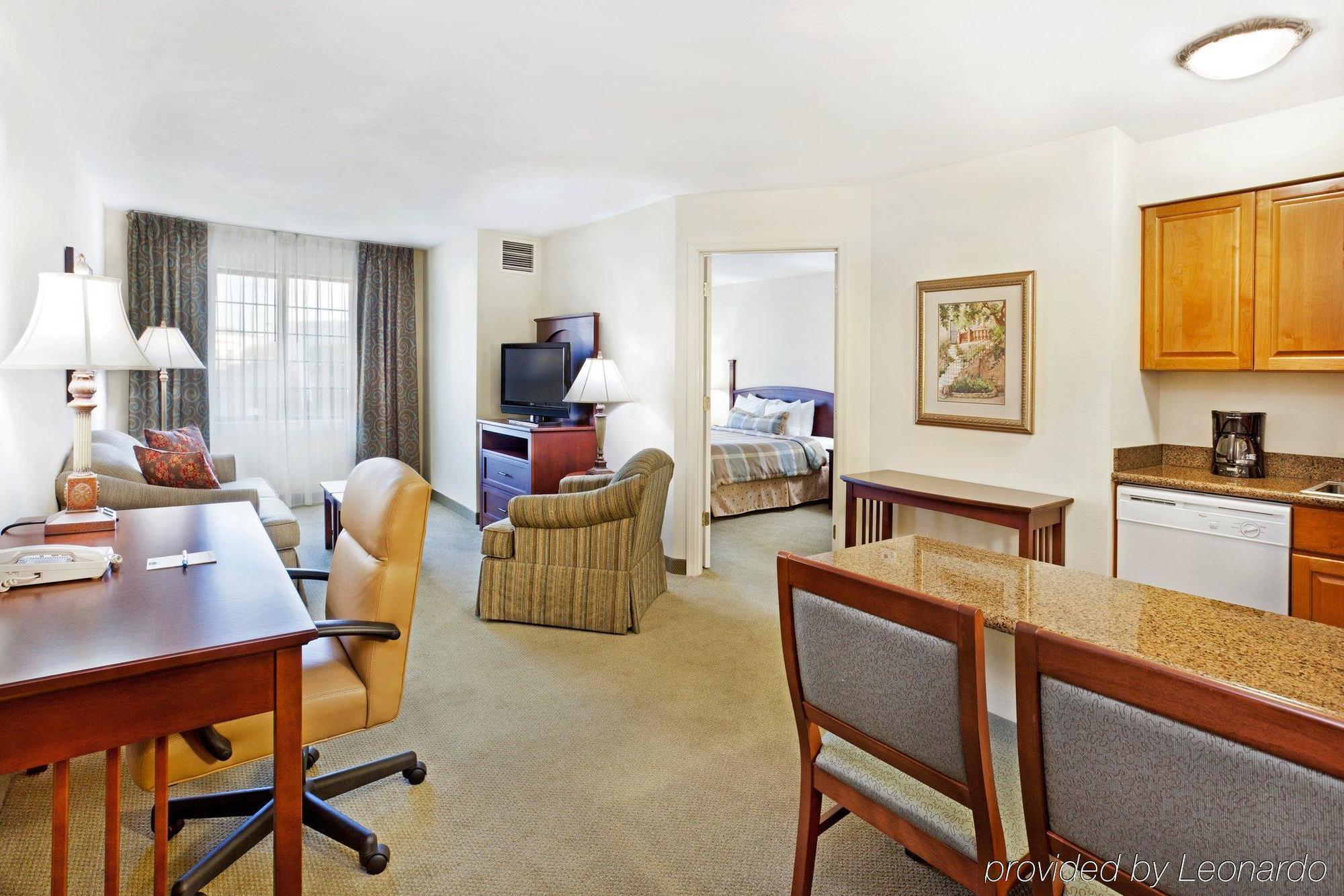 Staybridge Suites - Charlotte Ballantyne By Ihg חדר תמונה
