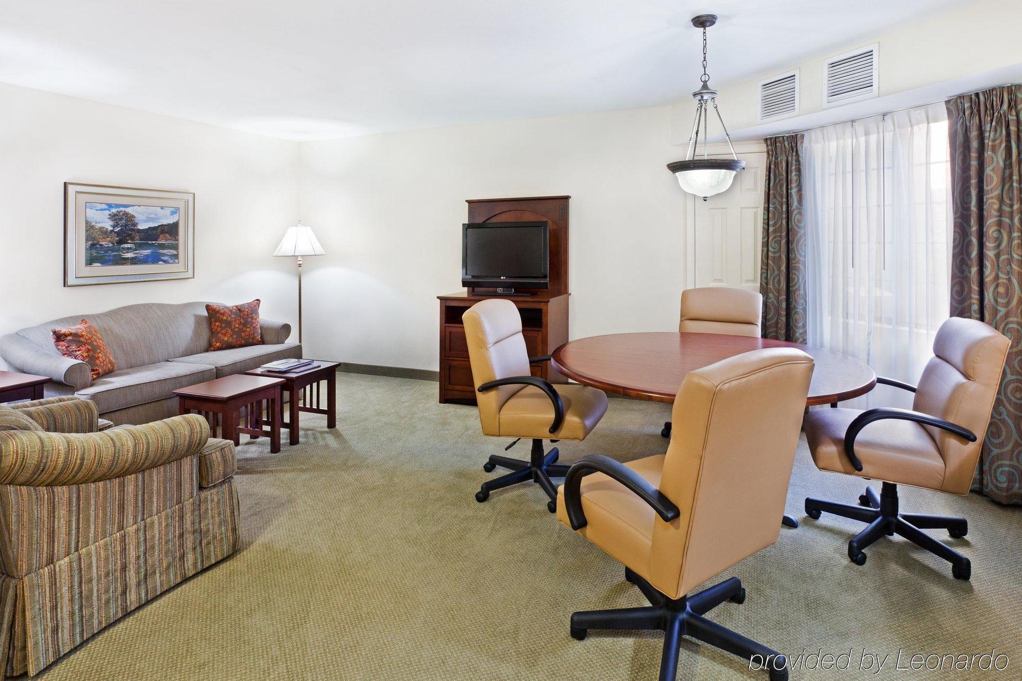 Staybridge Suites - Charlotte Ballantyne By Ihg חדר תמונה