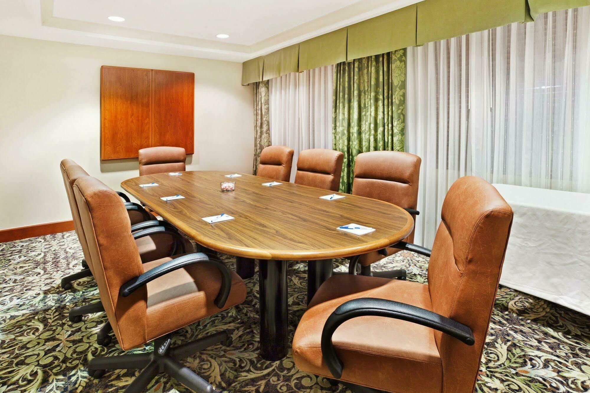 Staybridge Suites - Charlotte Ballantyne By Ihg מראה חיצוני תמונה