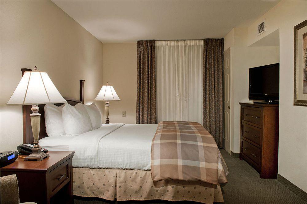 Staybridge Suites - Charlotte Ballantyne By Ihg מראה חיצוני תמונה